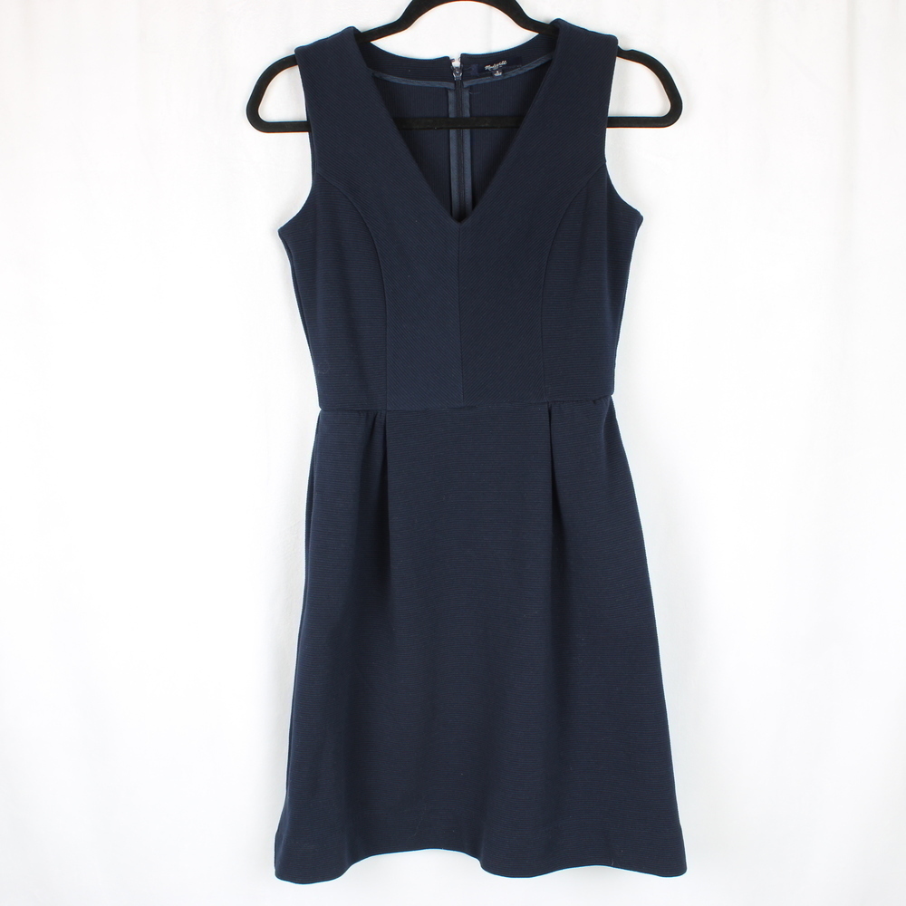 Madewell Gallerist Ponte V-Neck Dress